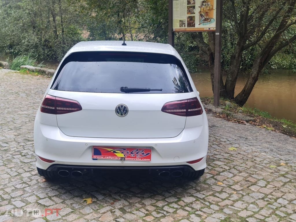 Volkswagen Golf 2.0 TSi R
