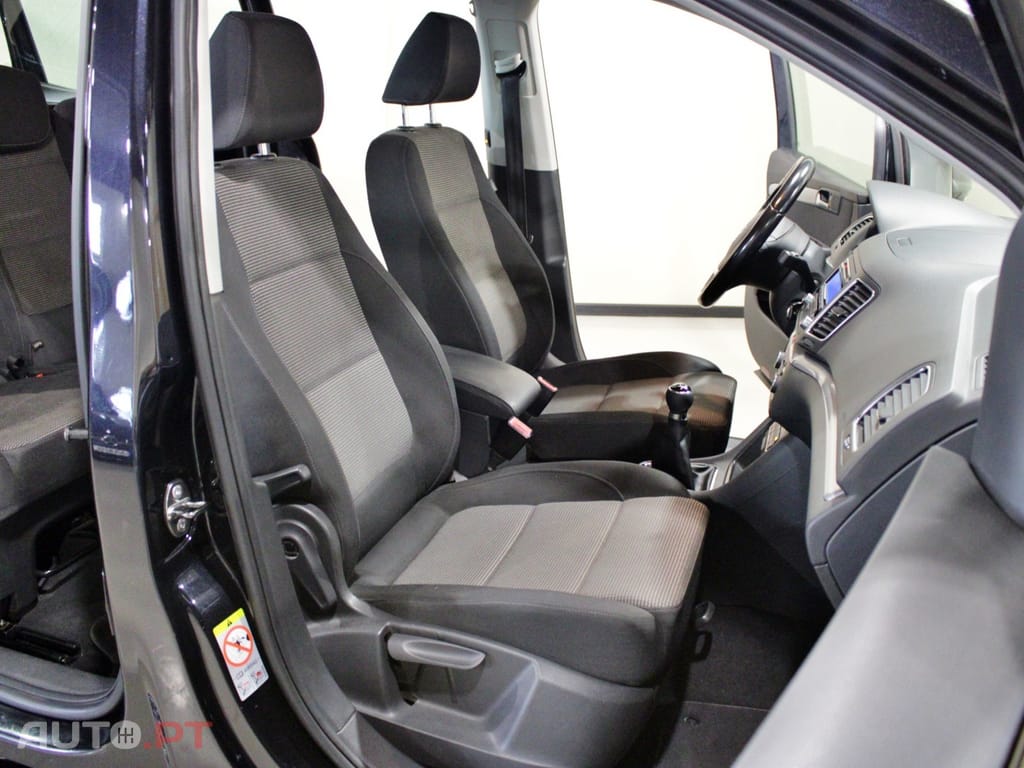 Volkswagen Sharan 2.0 TDI Confortline
