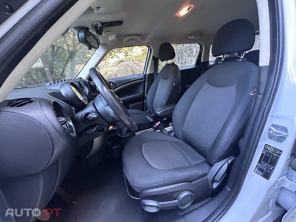 MINI Countryman One D