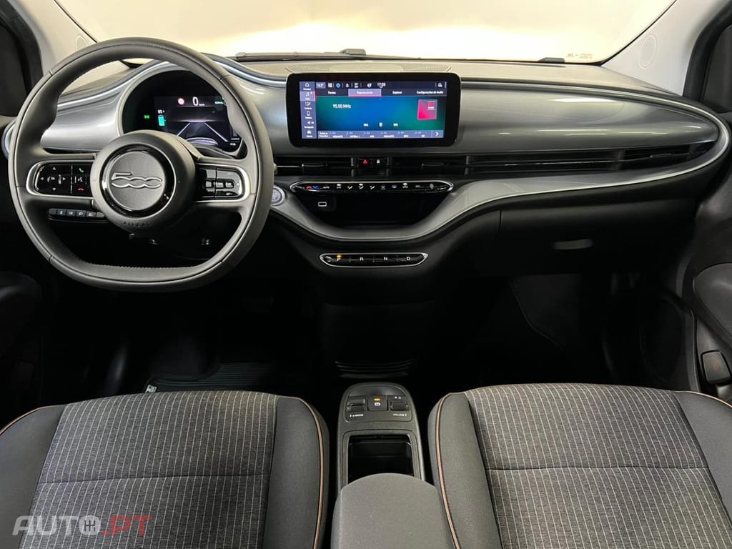 Fiat 500e Elétrico 87kW 118cv la Prima C