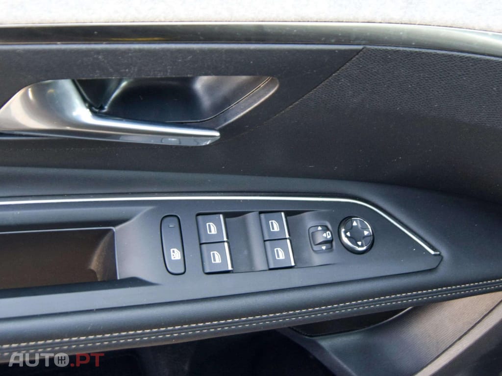 Peugeot 3008 1.6 Hybrid GT e-EAT8