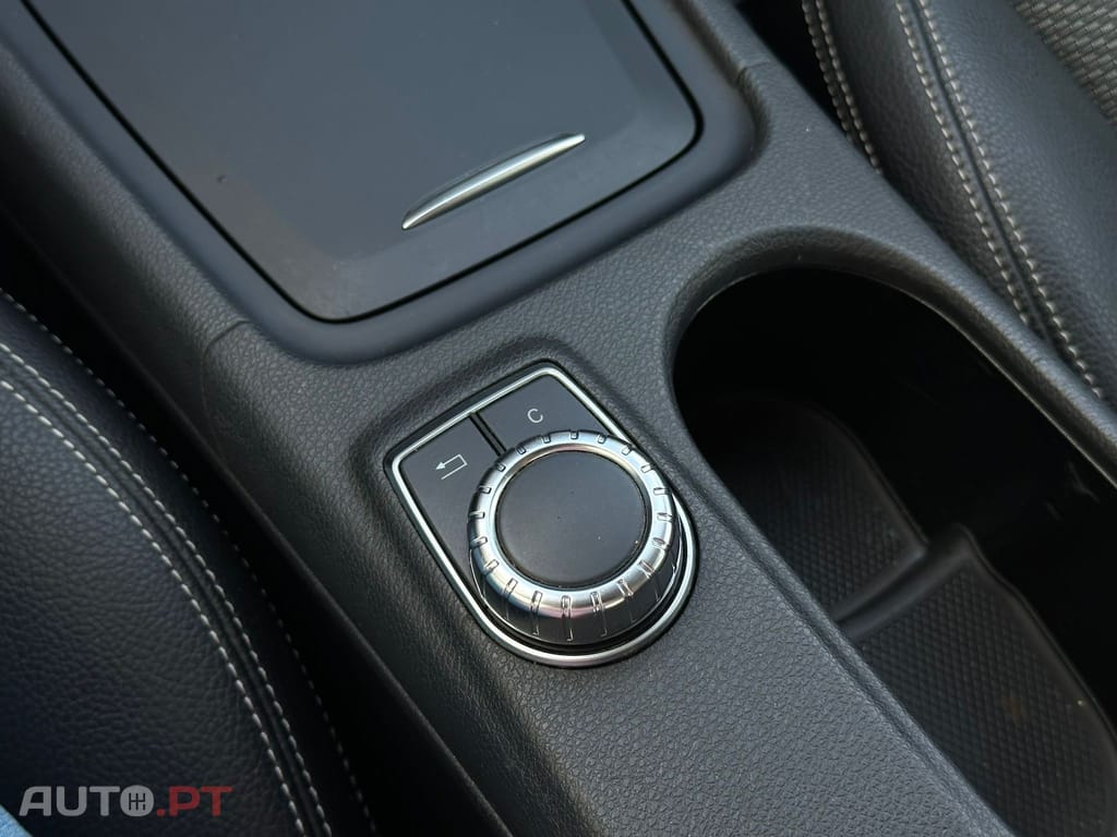 Mercedes-Benz CLA 180 d 7G-DCT Urban