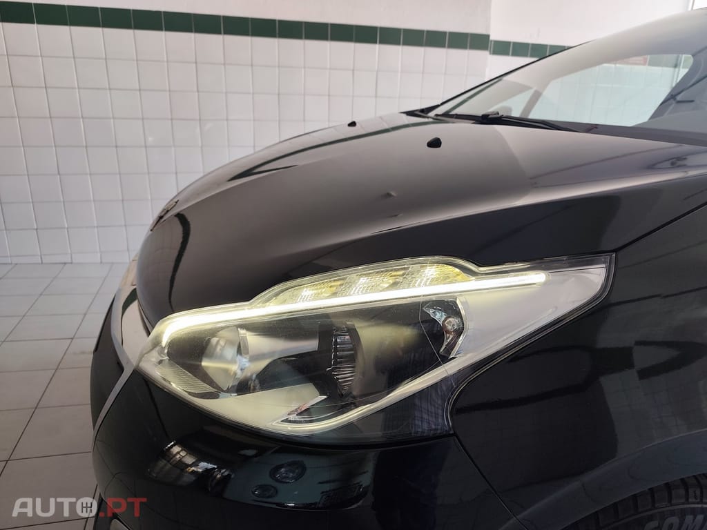 Peugeot 208 1.6 BlueHDi Active