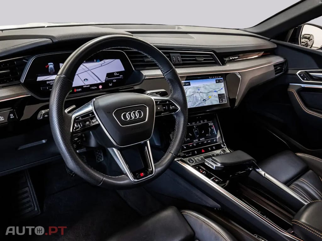 Audi E-Tron I.V.A DEDUTÍVEL 50 S LINE BLACK EDIT.