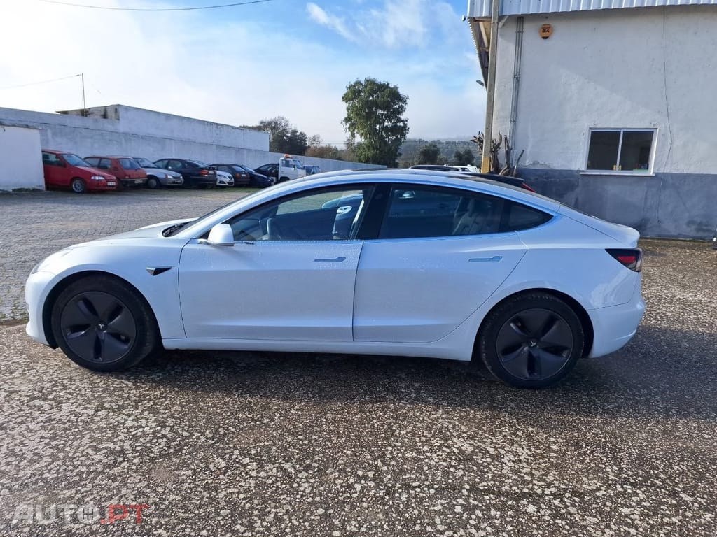 Tesla Model 3 Long Range AWD Dual Motor