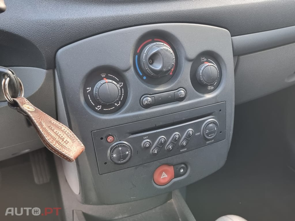 Renault Clio 1.2 16V Confort