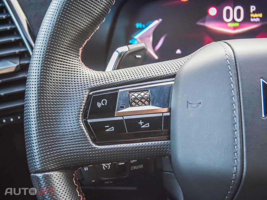 DS DS7 Crossback E-TENSE PERFORMANCE LINE +