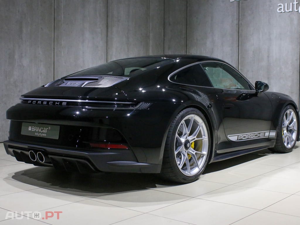 Porsche 992 GT3 Touring Package