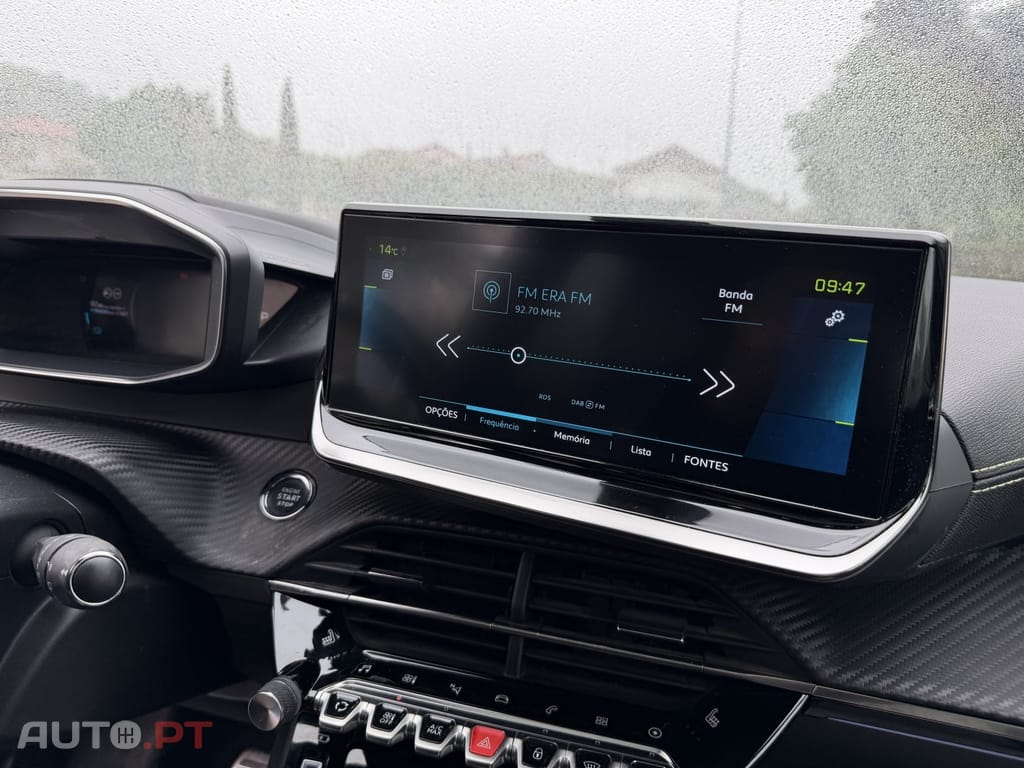 Peugeot E-2008 54 kWh GT