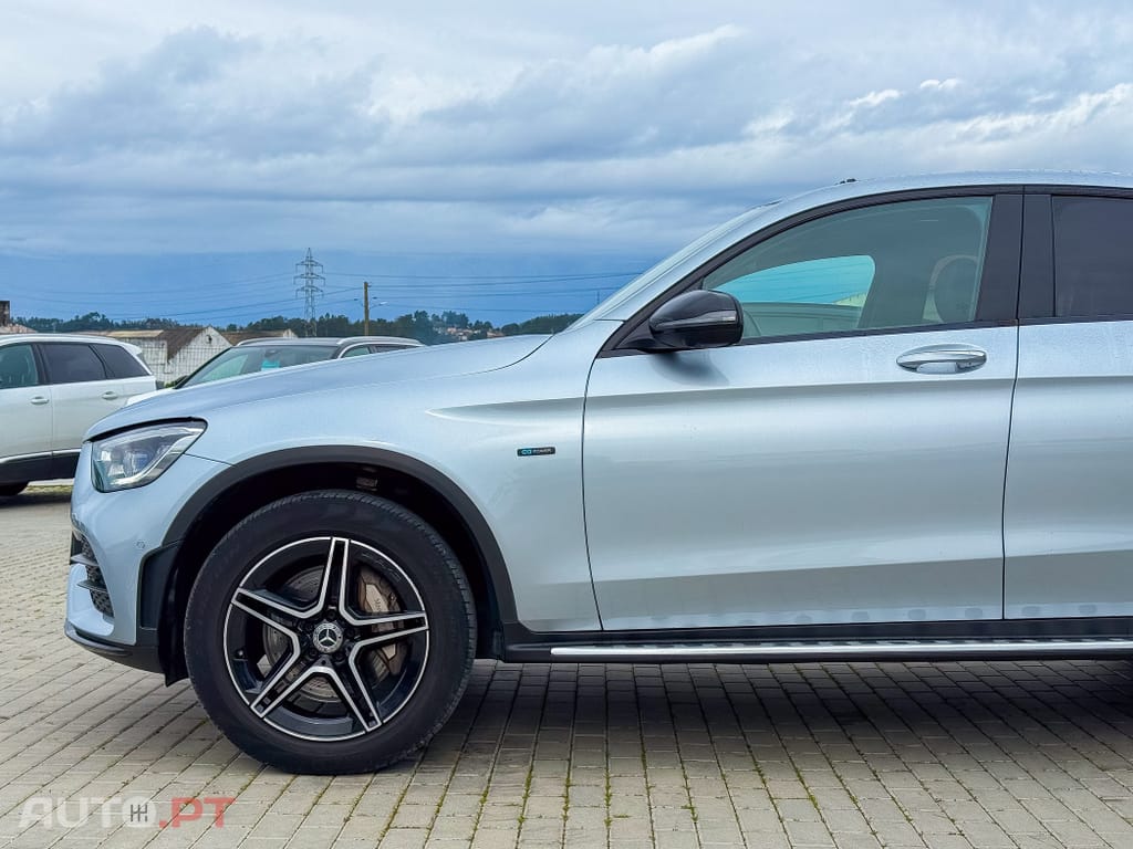 Mercedes-Benz GLC 300 de Coupe 4Matic 9G-TRONIC AMG Line