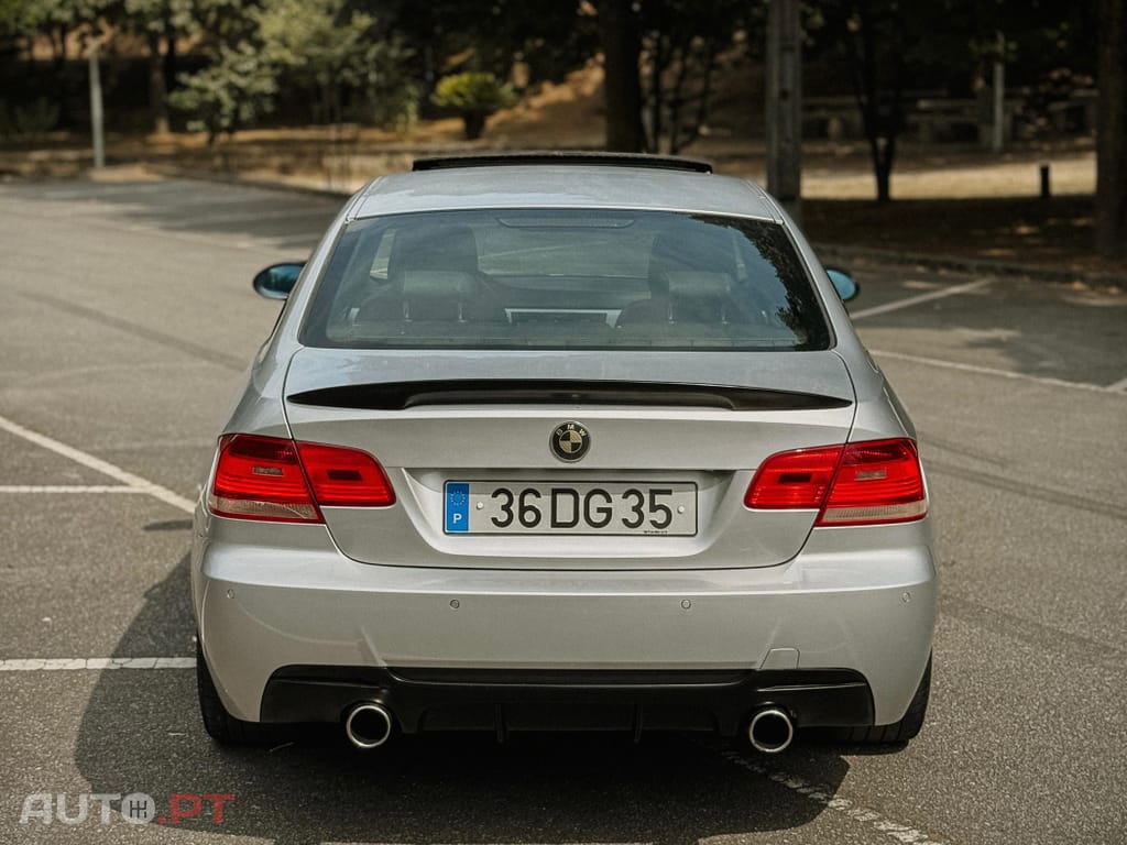 BMW 320 d Auto