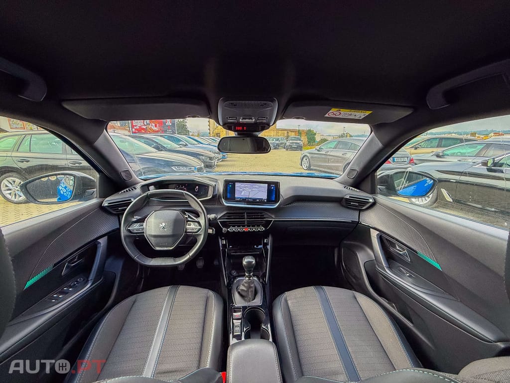 Peugeot 2008 1.2 PureTech Allure Pack