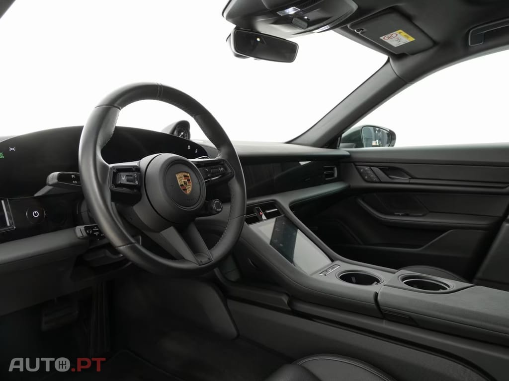 Porsche Taycan Bose