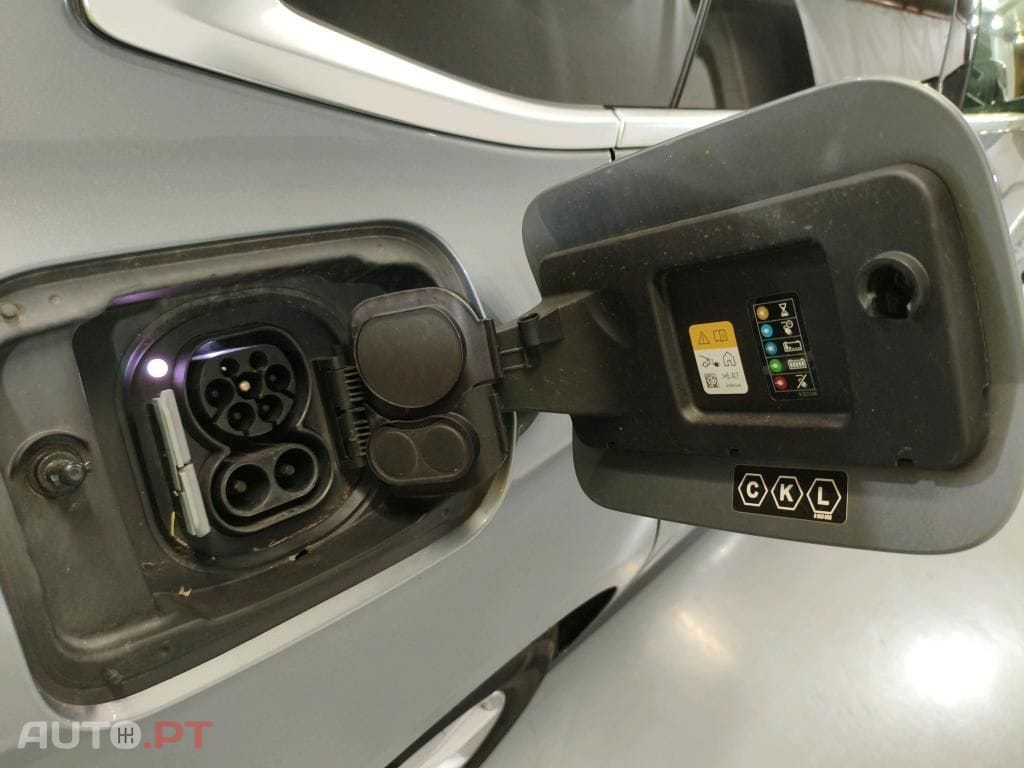 BMW i4 eDrive35