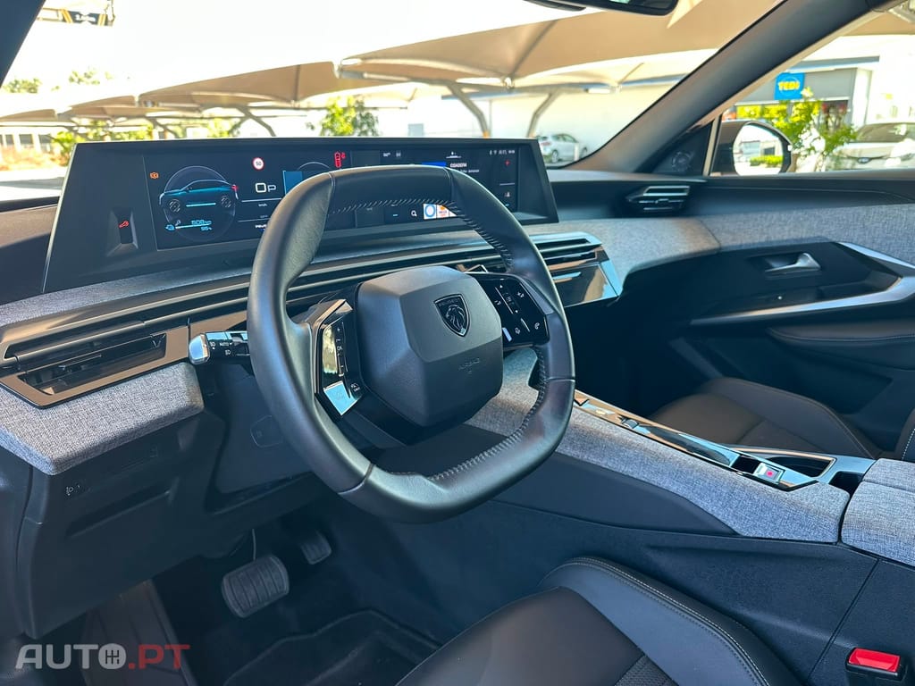 Peugeot E-3008 73 kWh Allure