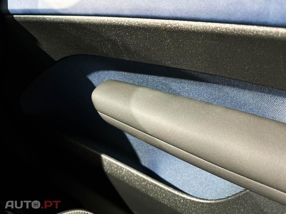 Volvo EX30 Single Motor Extended Range RWD Plus