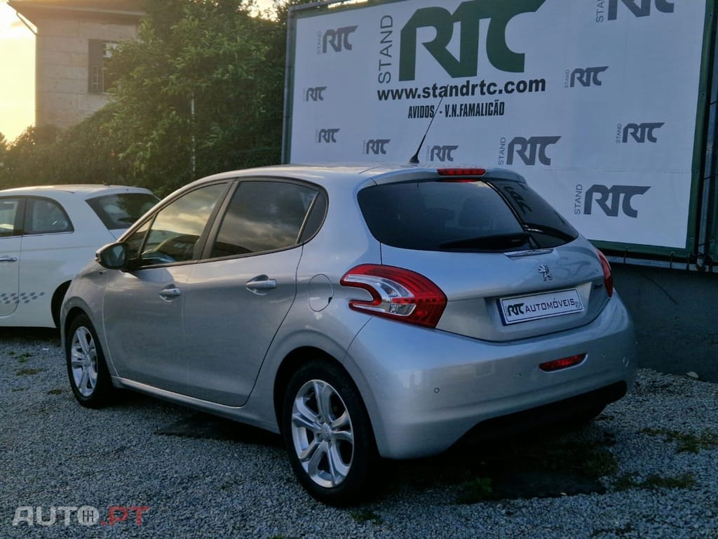 Peugeot 208 1.4 HDi SE Style