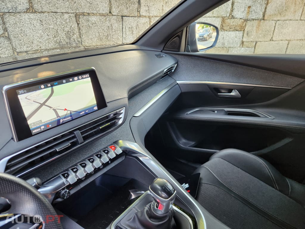 Peugeot 3008 1.5 BlueHDi GT Line