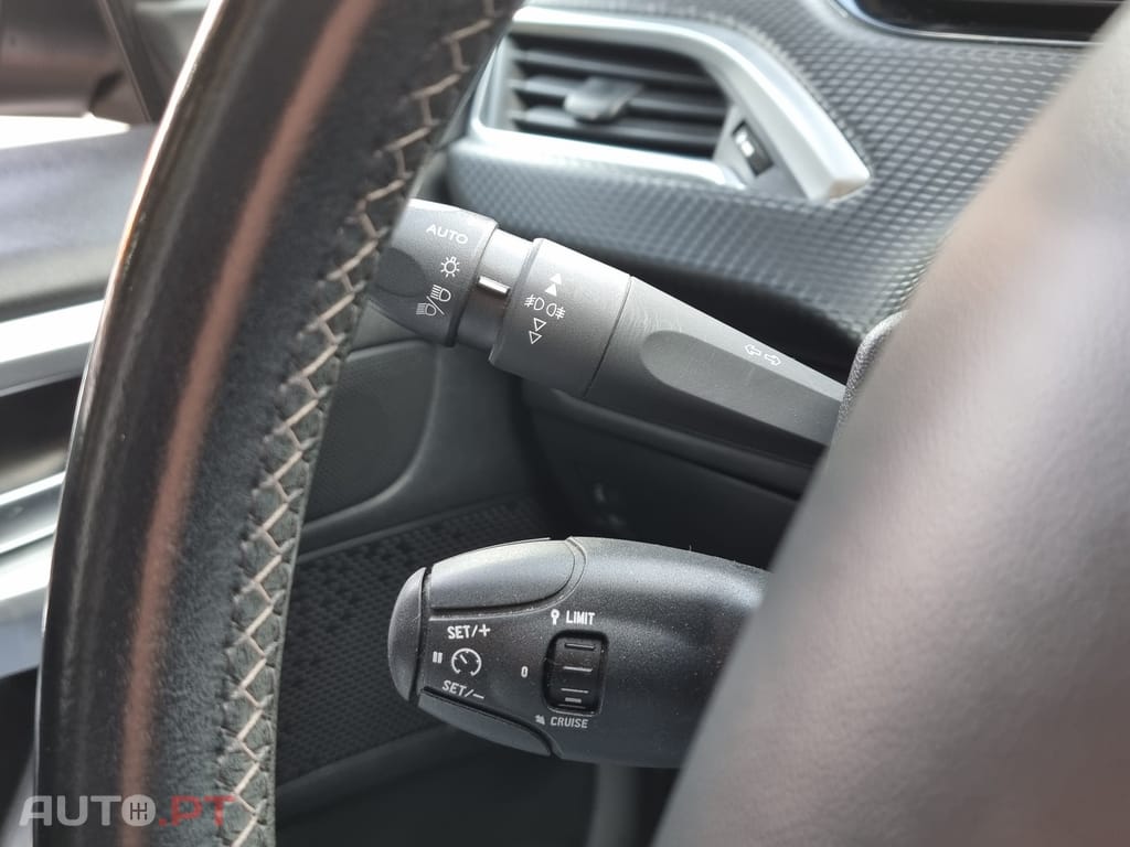 Peugeot 208 1.2 PureTech GT Line