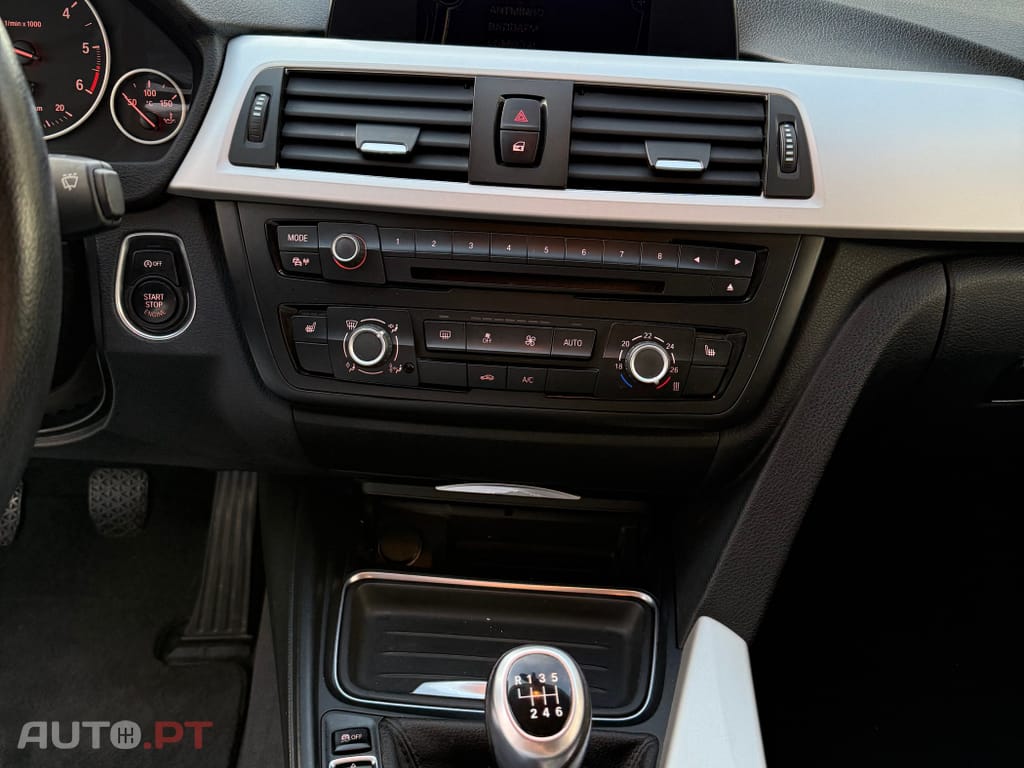 BMW 318 d Touring Line Modern