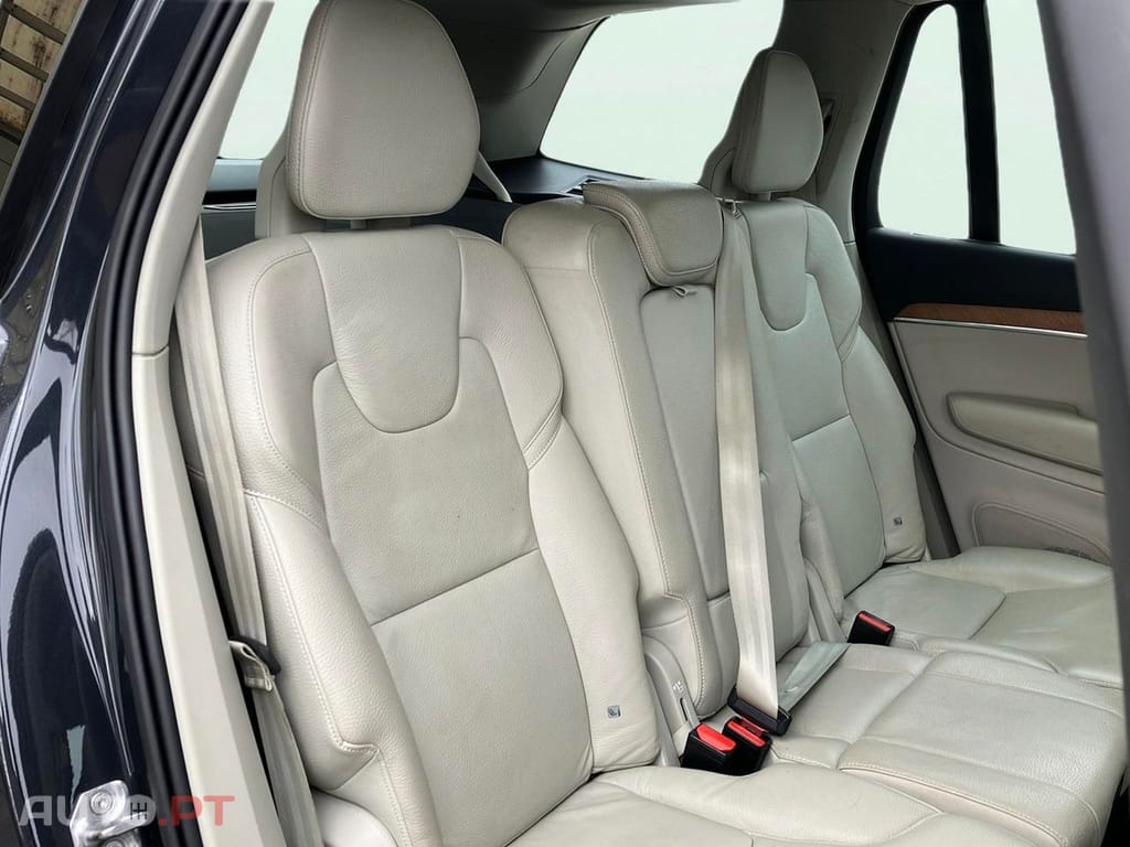 Volvo XC90 2.0 T8 PHEV Inscription Expression AWD