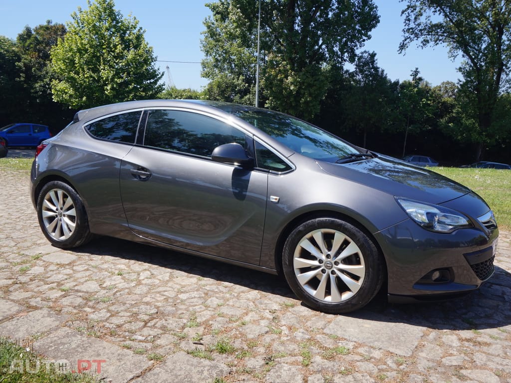 Opel Astra GTC 1.4 Turbo
