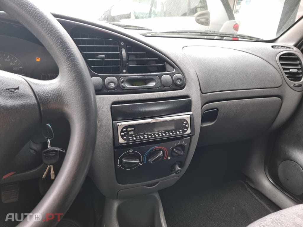 Ford Fiesta 1.8 D