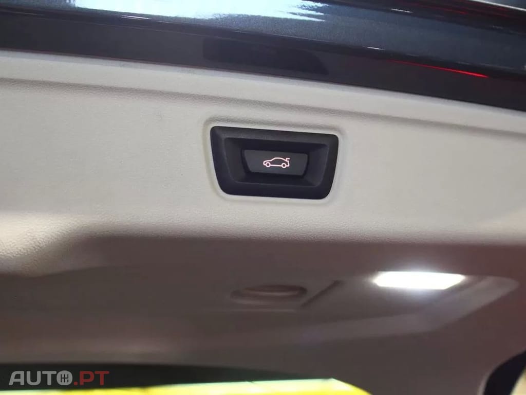 BMW 320 e Line Sport Auto