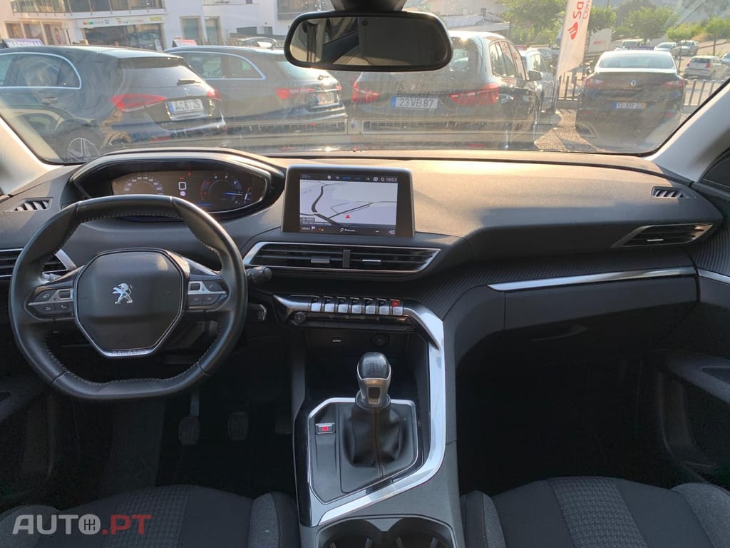 Peugeot 3008 1.5 BlueHDi Active