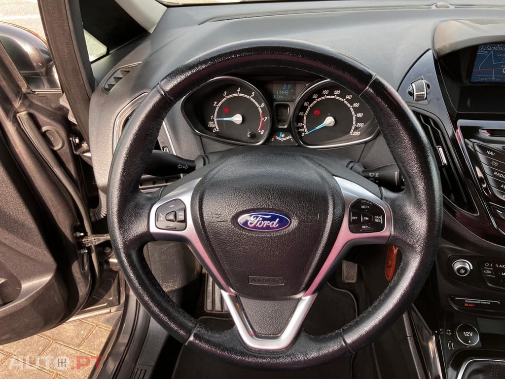 Ford B-Max 1.0 EcoBoost Titanium