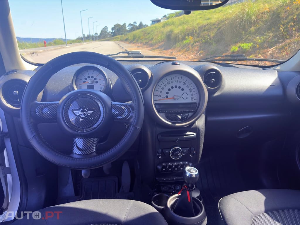 MINI Countryman One D