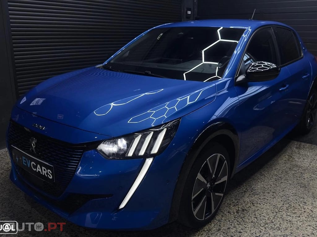 Peugeot E-208 50 kWh GT