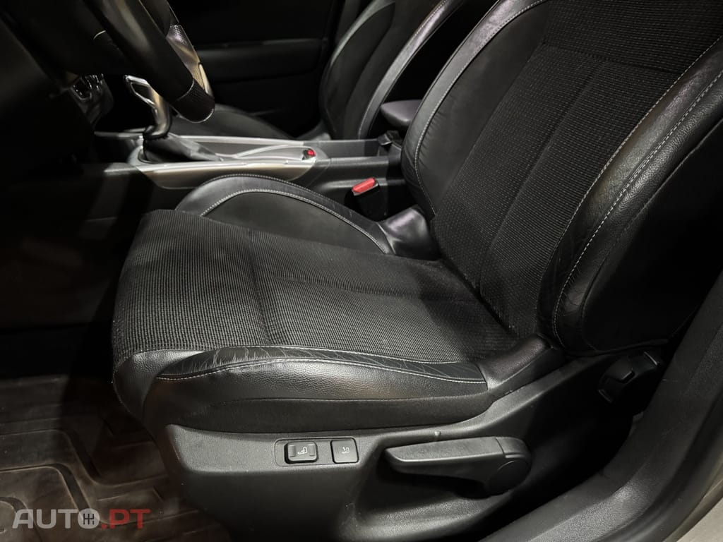 Citroen C4 1.6 BlueHDi Shine EAT6