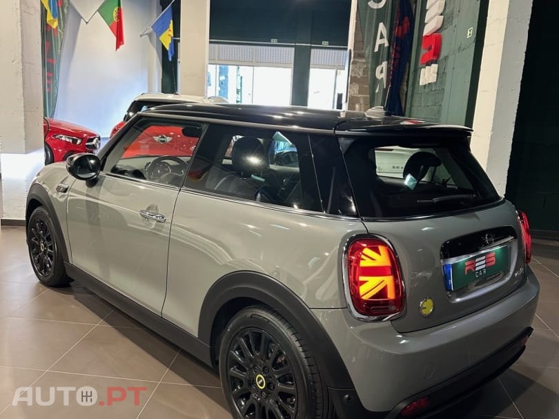 MINI Cooper Cooper SE