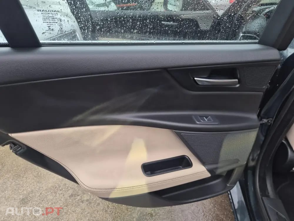 Jaguar XE 2.0 D Prestige