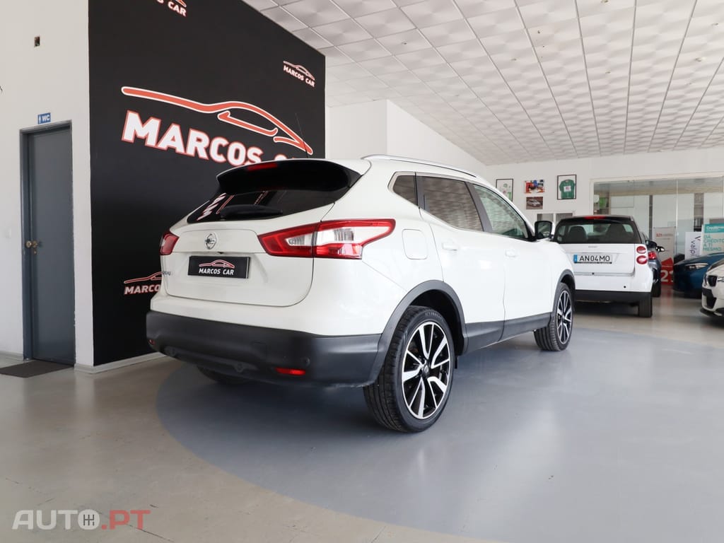 Nissan Qashqai 1.6 dCi Tekna Pele