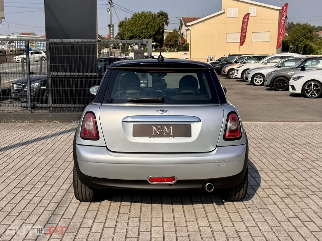 MINI Cooper Cooper D