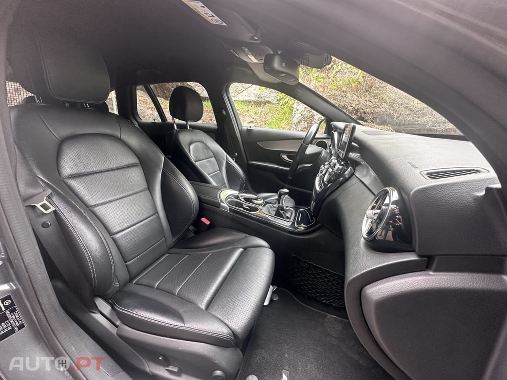 Mercedes-Benz C 220 d AMG Line