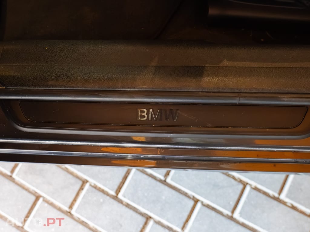 BMW 330 e Touring Corporate Edition Auto