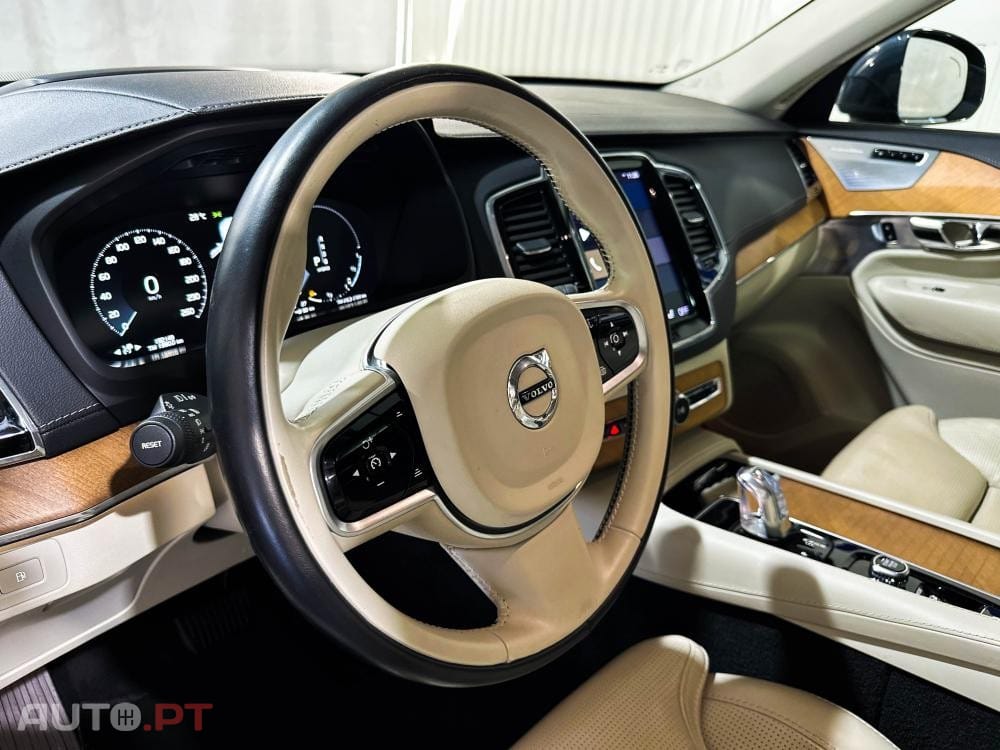Volvo XC90 T8 AWD Twin Engine Geartronic Inscription