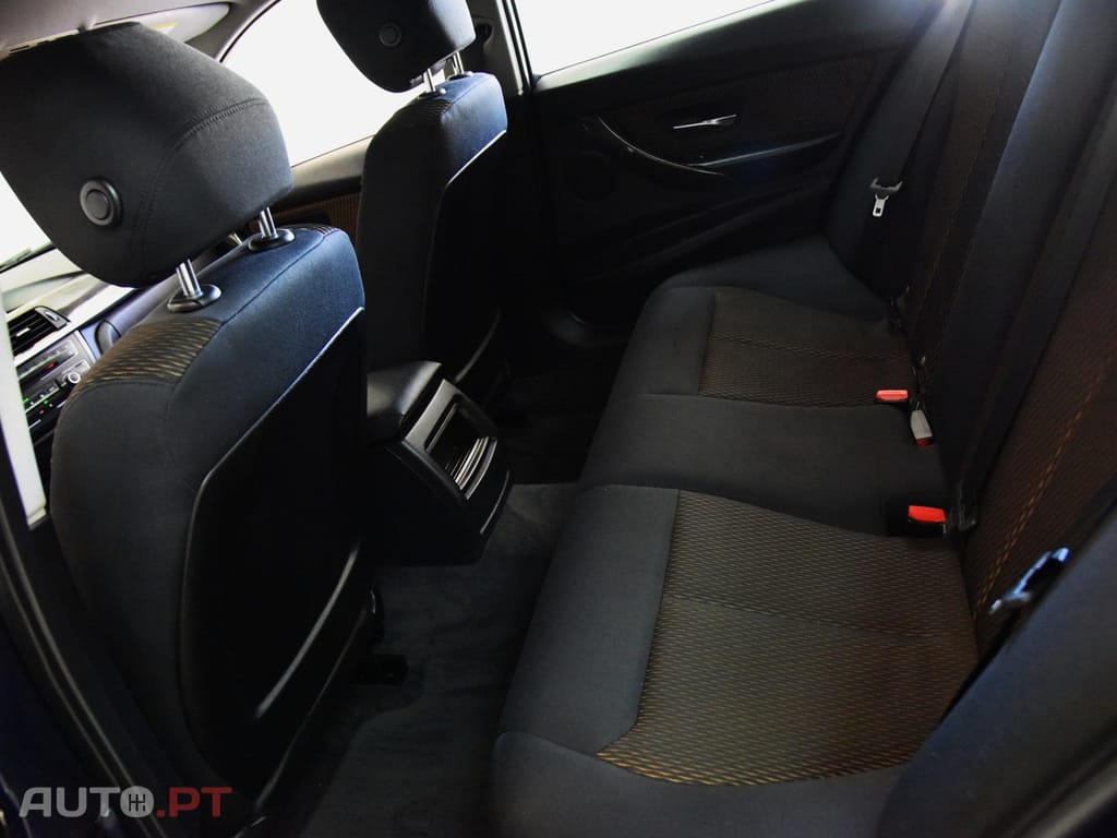BMW 318 d Line Luxury