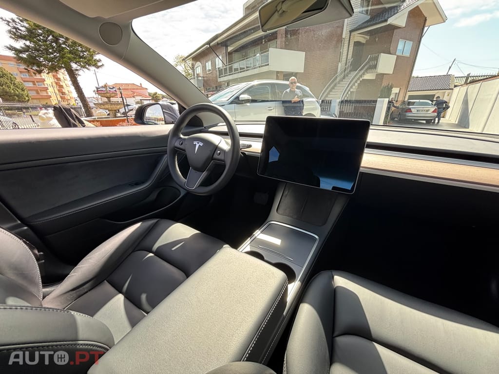 Tesla Model 3 Tração Traseira Premium