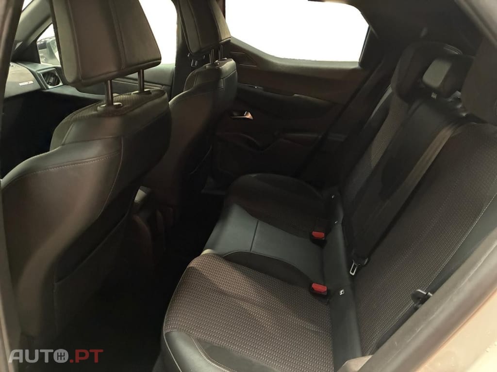 DS DS3 Crossback E-Tense Performance Line