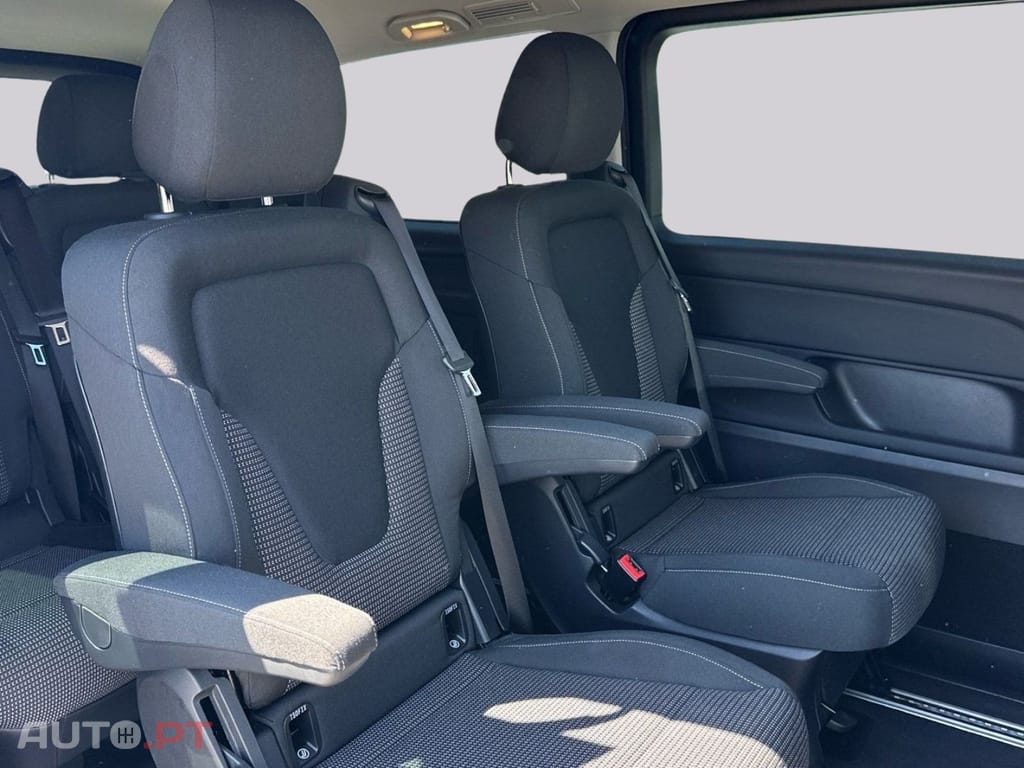 Mercedes-Benz EQV I.V.A DEDUTÍVEL 300 long MBUX