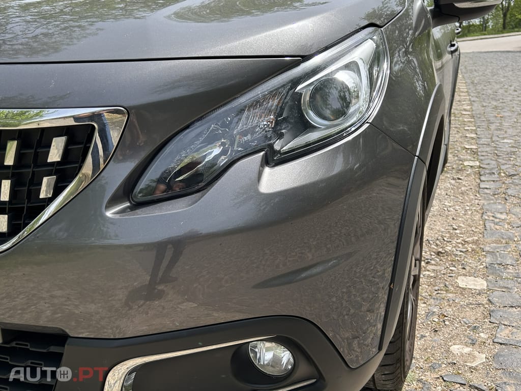 Peugeot 2008 1.2 Pure Tech