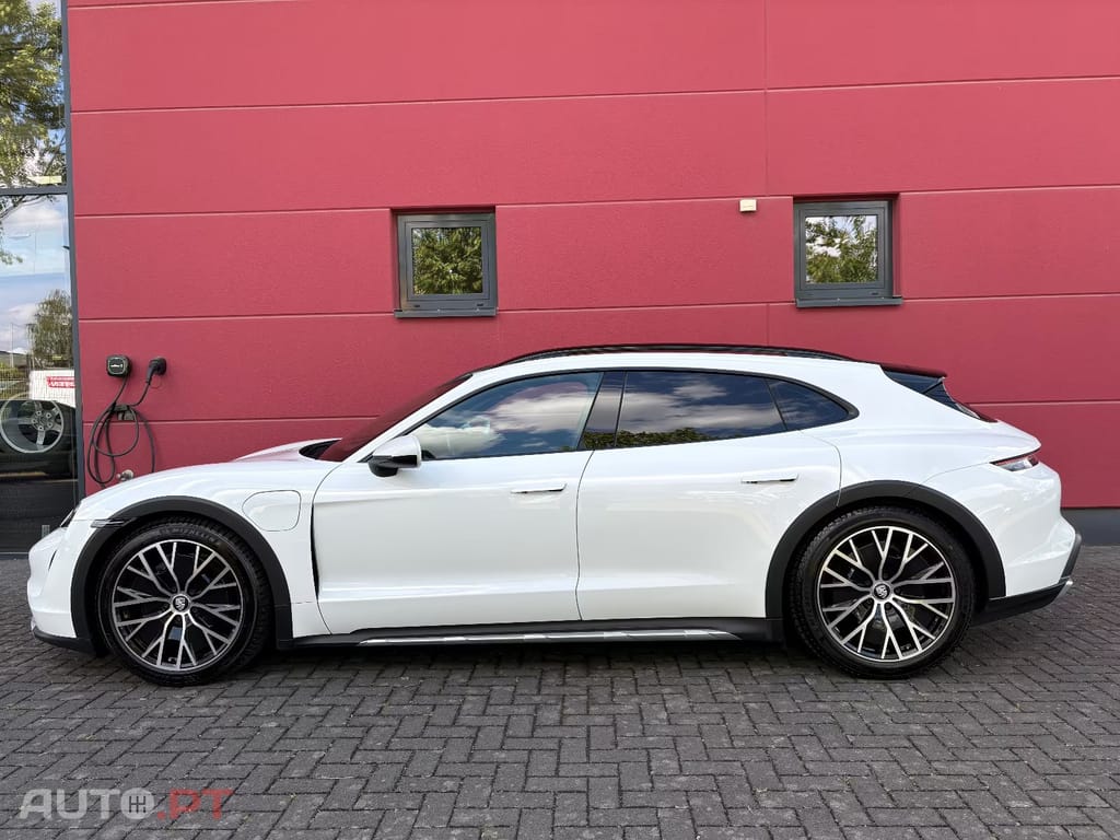 Porsche Taycan CT 4