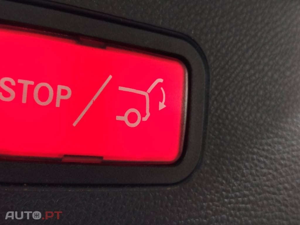 Mercedes-Benz C 300 BlueTEC Hybrid — fotografia 14