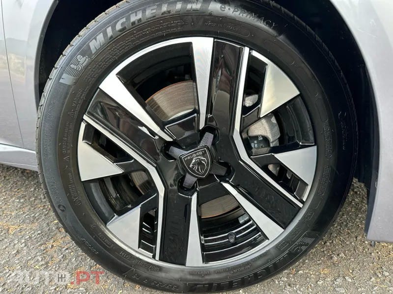 Peugeot E-208 51 kWh Allure