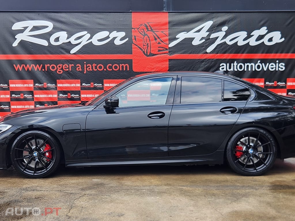 BMW 330 e Line Sport Auto