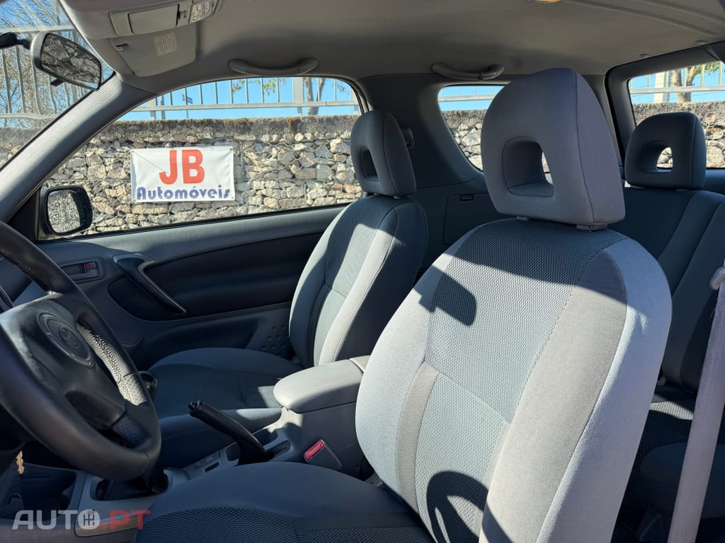 Toyota RAV4 2.0 VVT-i Pack 2